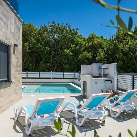 Holiday home Pervan *