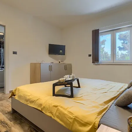 Pervan Holiday home *